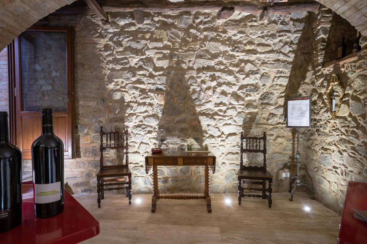 Bed and Breakfast Dimora Delle Muse Монтальчино Экстерьер фото